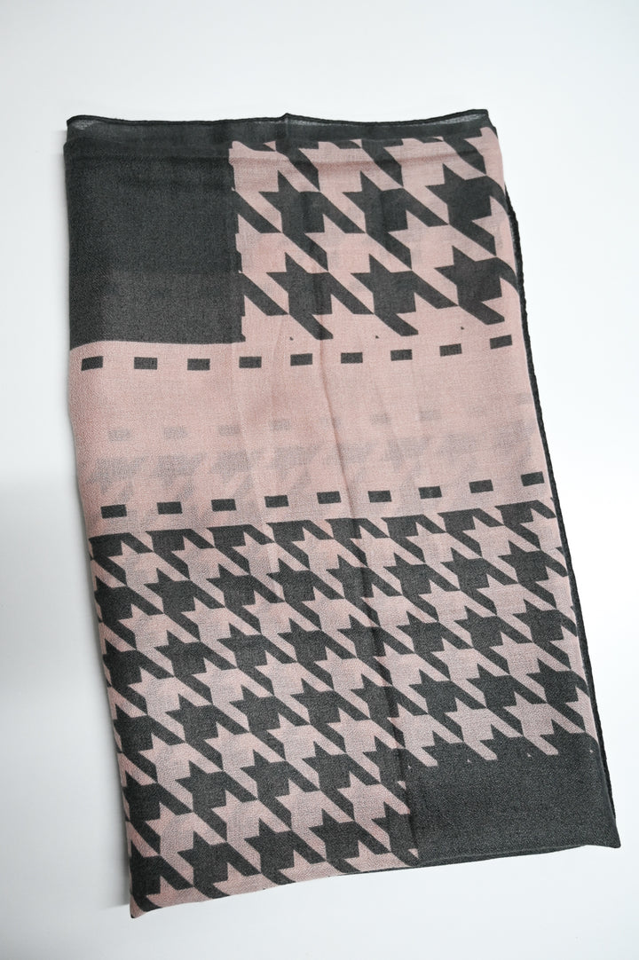 Pink Houndstooth patterned scarf - Malissa J