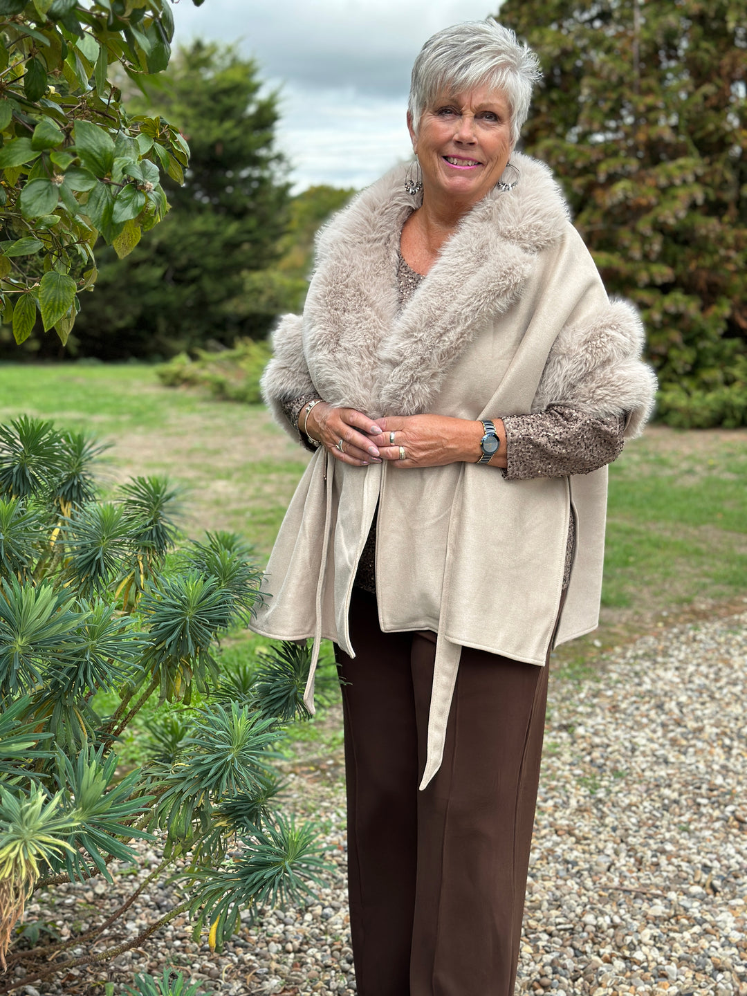 Faux Fur Trim Cape | Beige