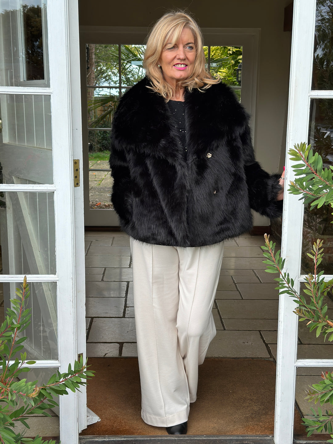 Faux Fur Collared Jacket | Black