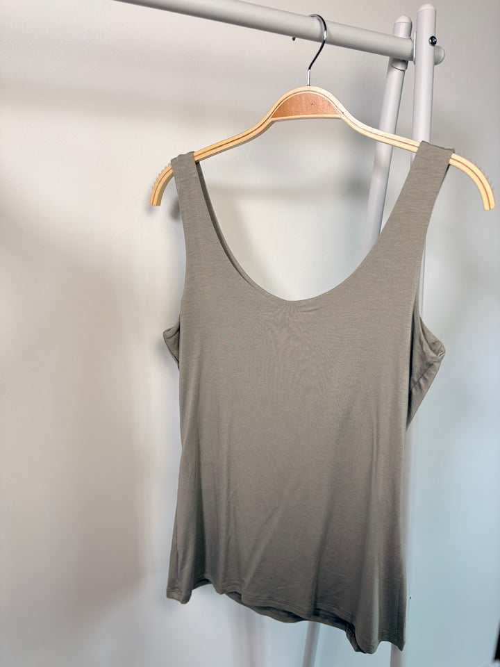 Essentials Vest Top - Regular