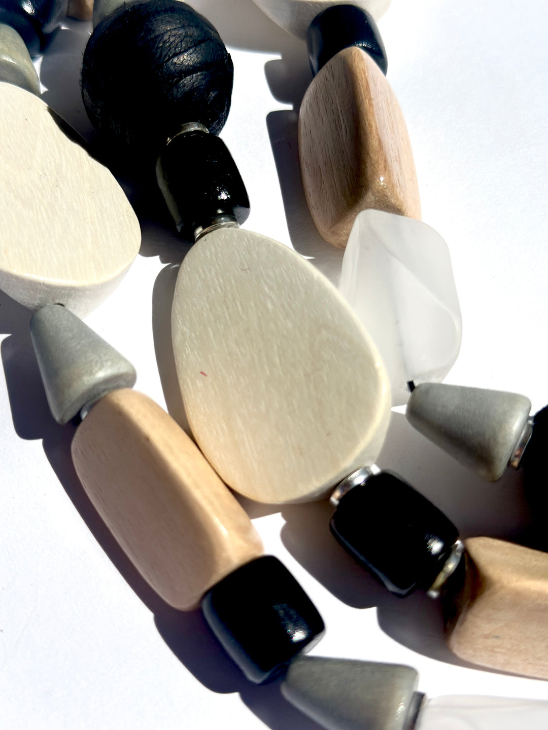 Layered Wooden Pebble Necklace | Black