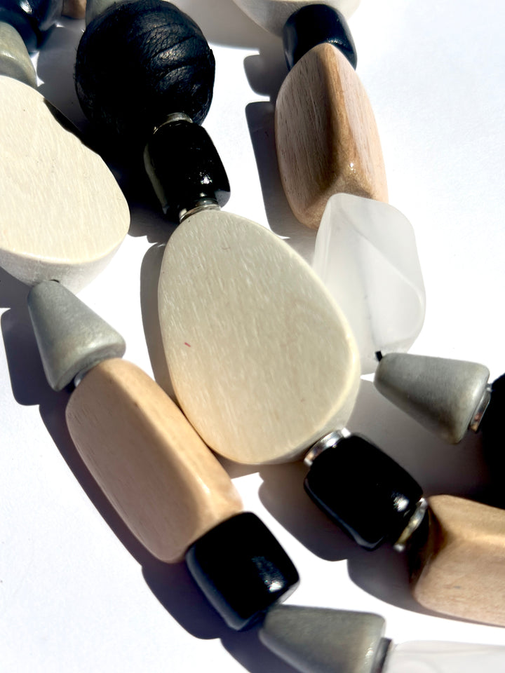 Layered Wooden Pebble Necklace | Black