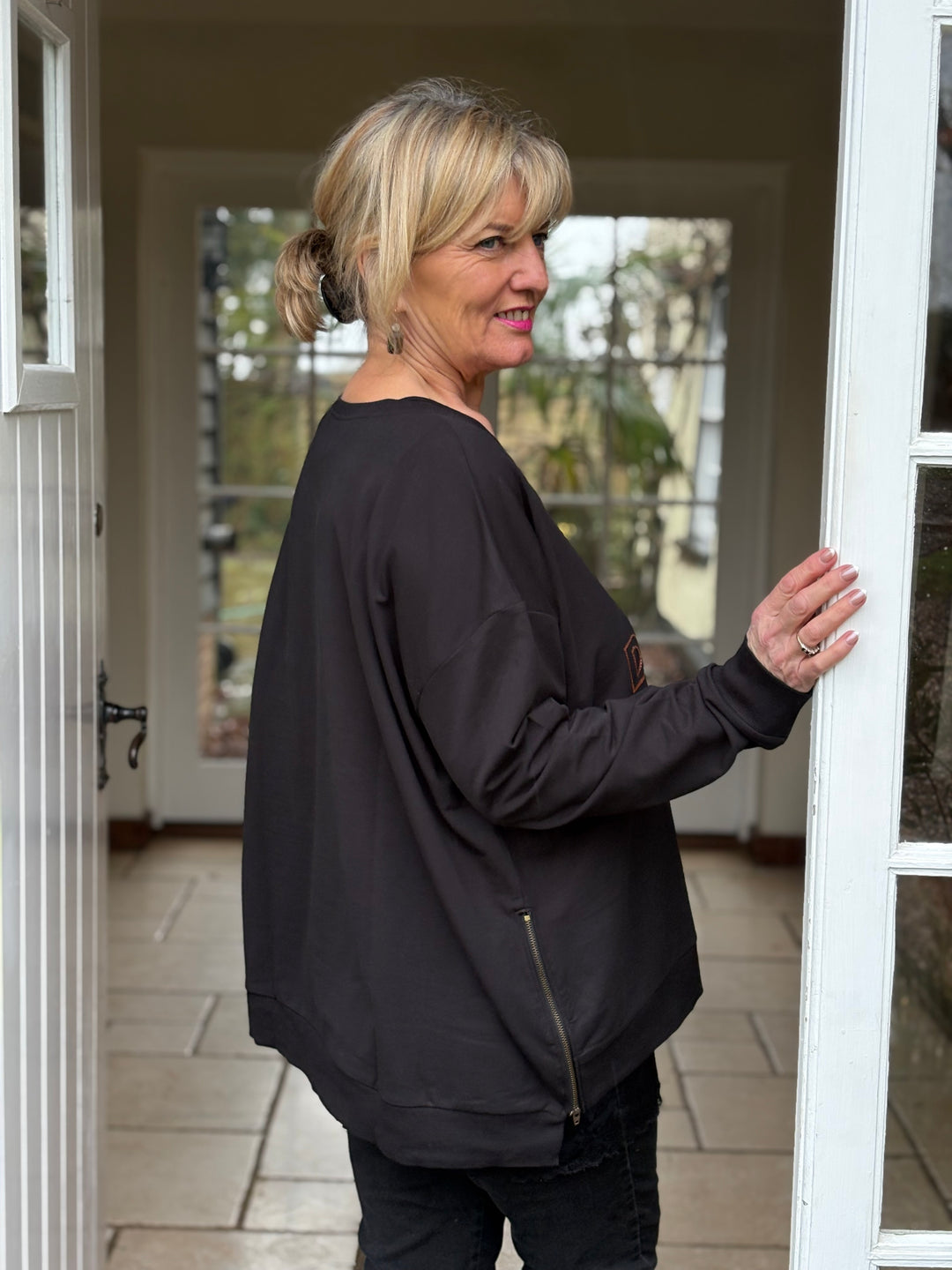 Sequin ‘DREAM' Slogan Sweatshirt | Black