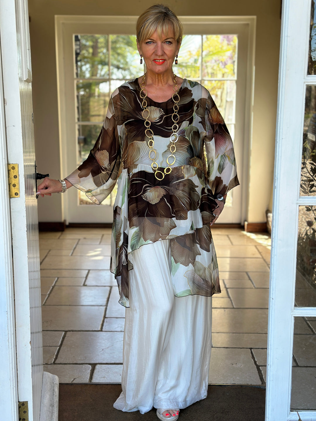 Isabella Flower Silk Blouse | Chocolate