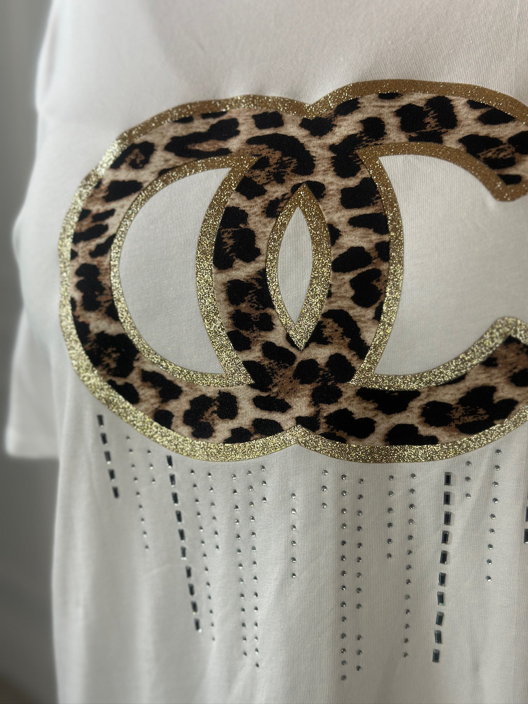 Leopard Motif T-Shirt | White
