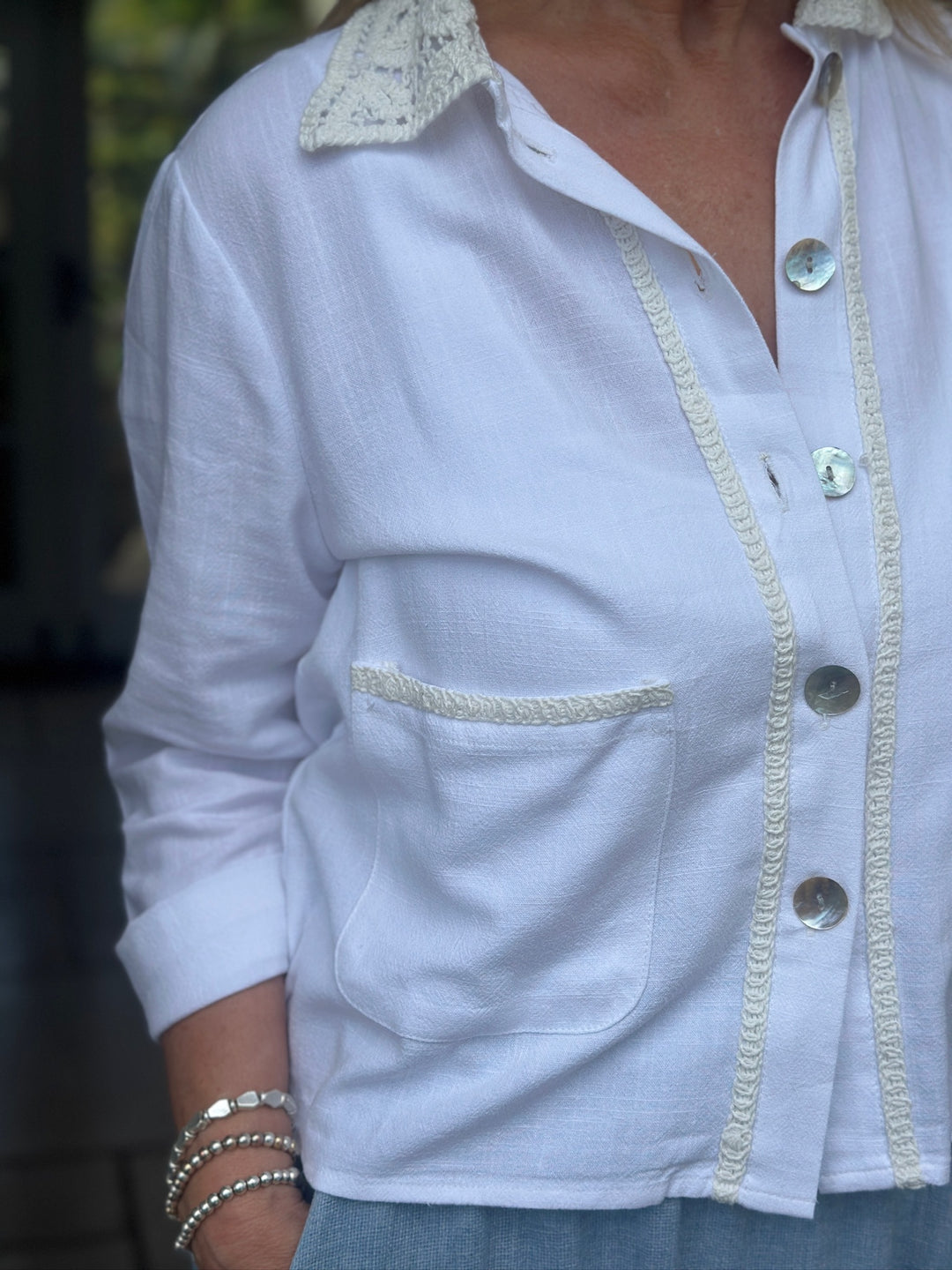Embroidered Collar Linen Shirt | White