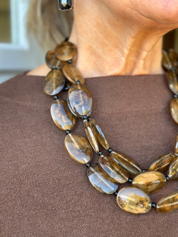 Short Layered Resin Pebble Necklace | Brown