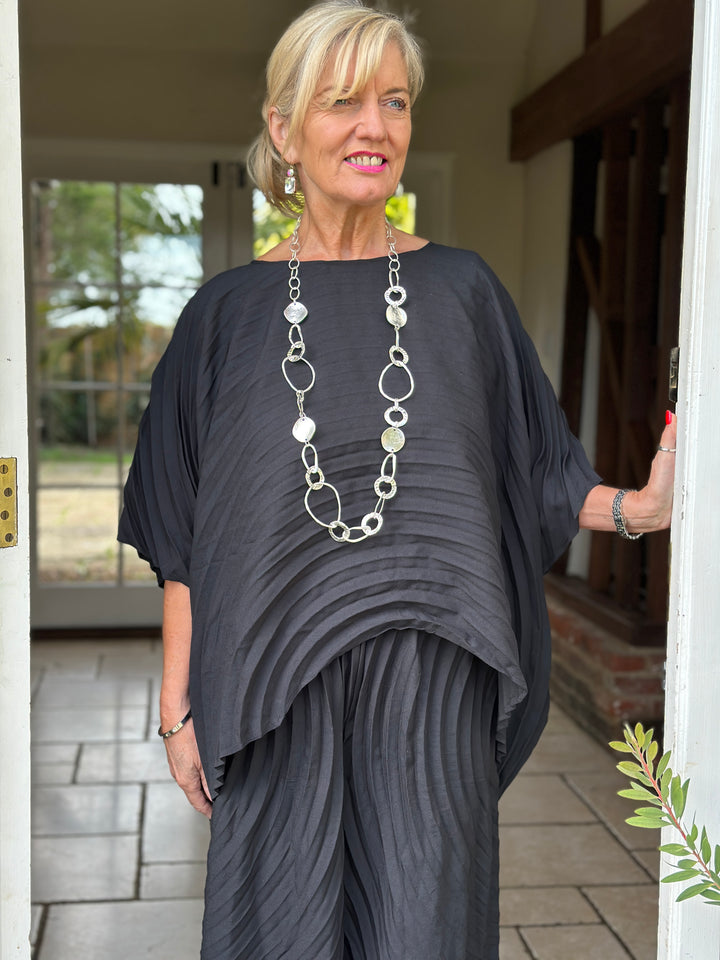 Curved Pleat Batwing Blouse - Malissa J | Black
