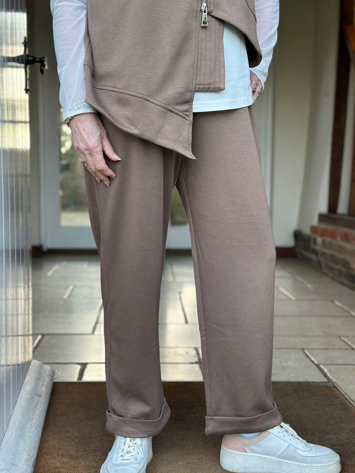 Soft Jersey Straight Leg Trouser With Cuff - Malissa J | Brown