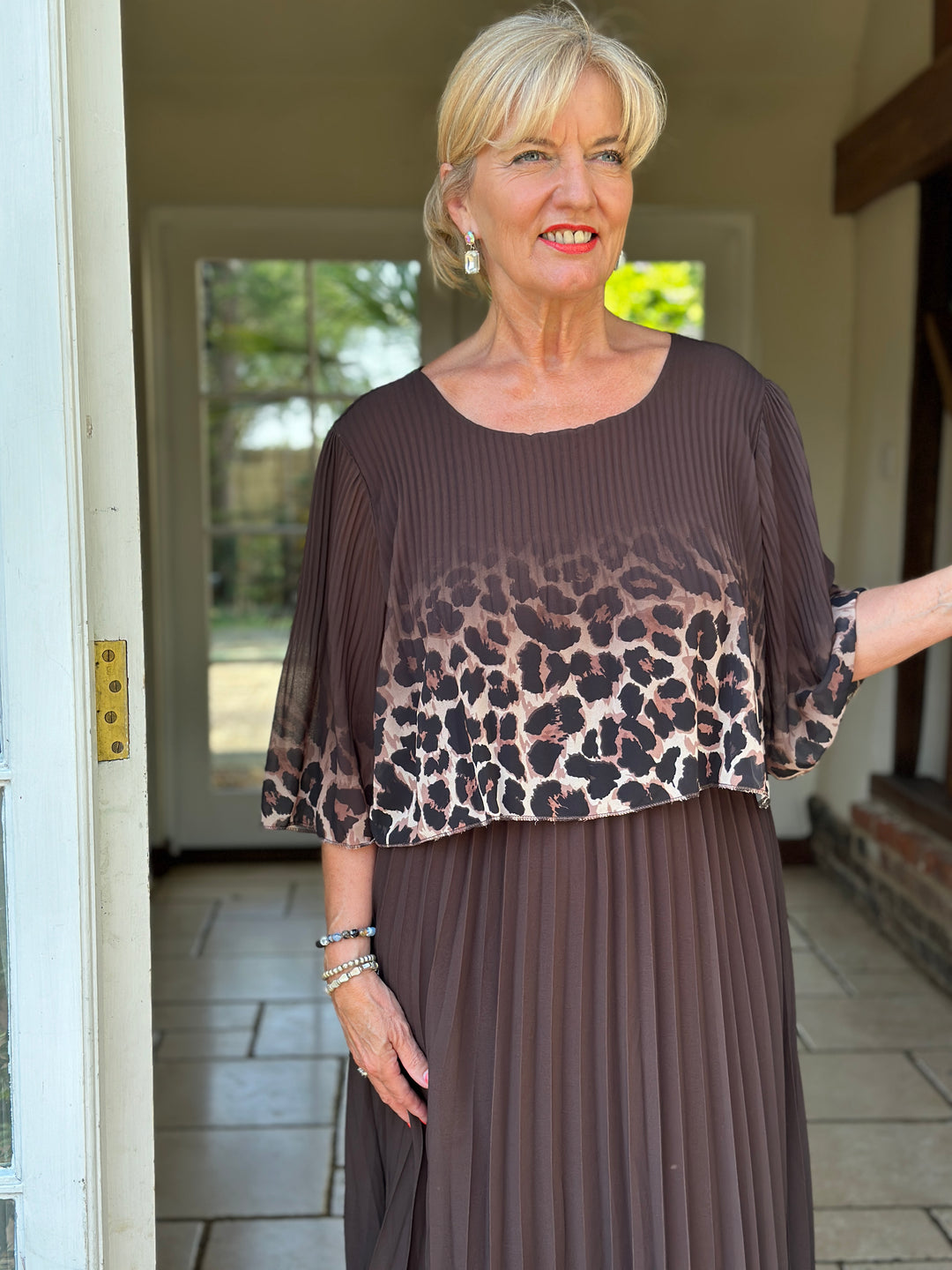 Leopard Border Pleated Dress | Chocolate Brown