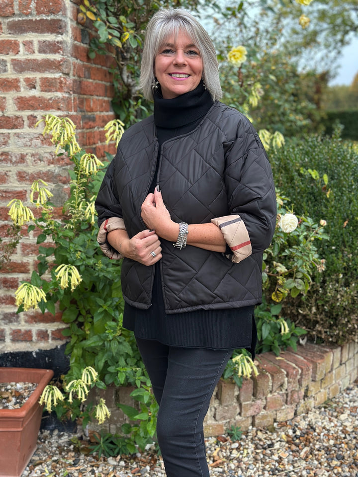 Quilted Jacket With Check Lining | Black