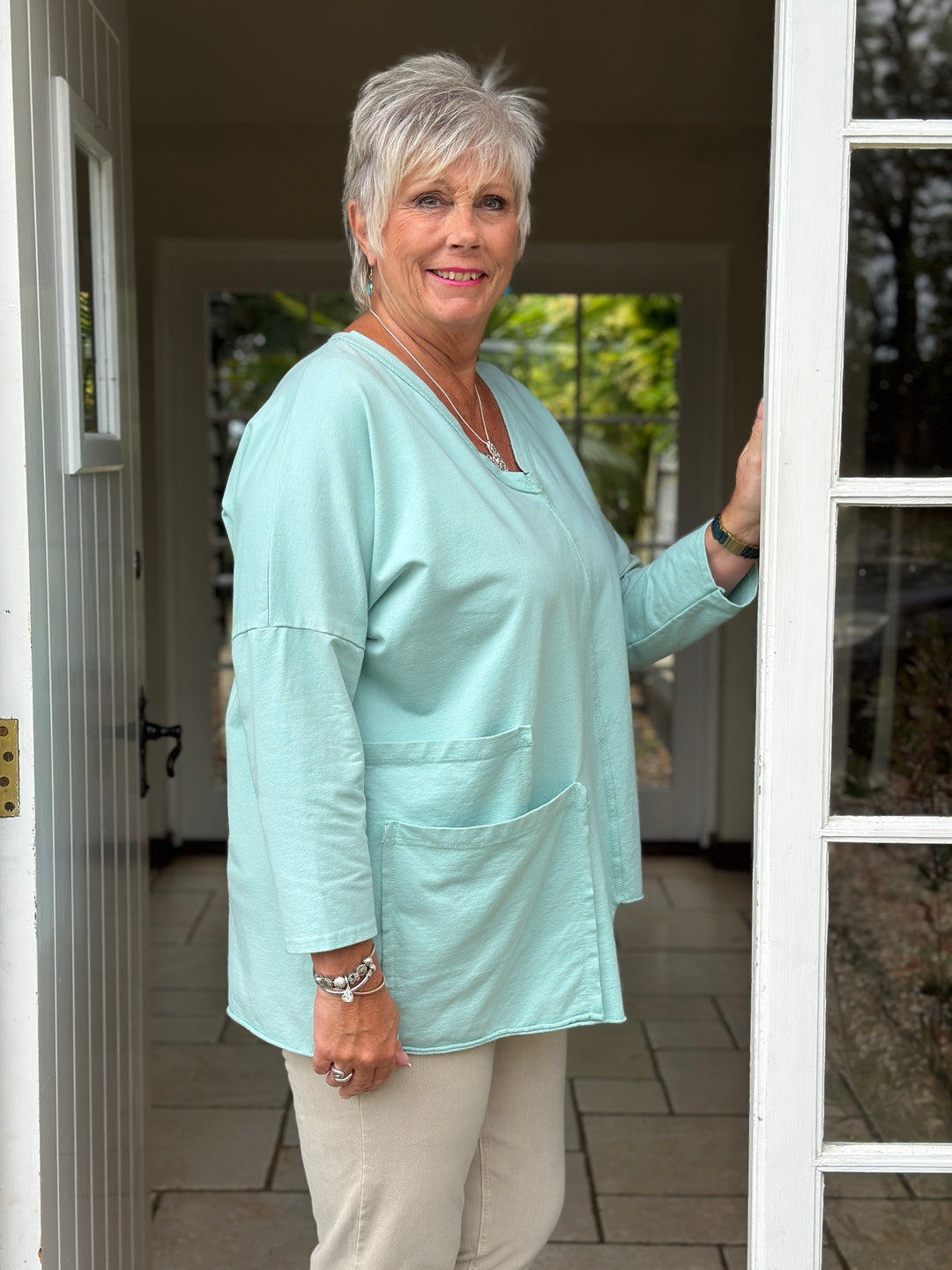 Double Pocket Asymmetric Hem Sweatshirt | Mint