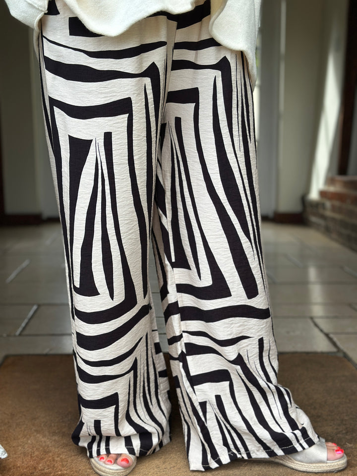 Abstract Print Wide Leg Trousers | Black