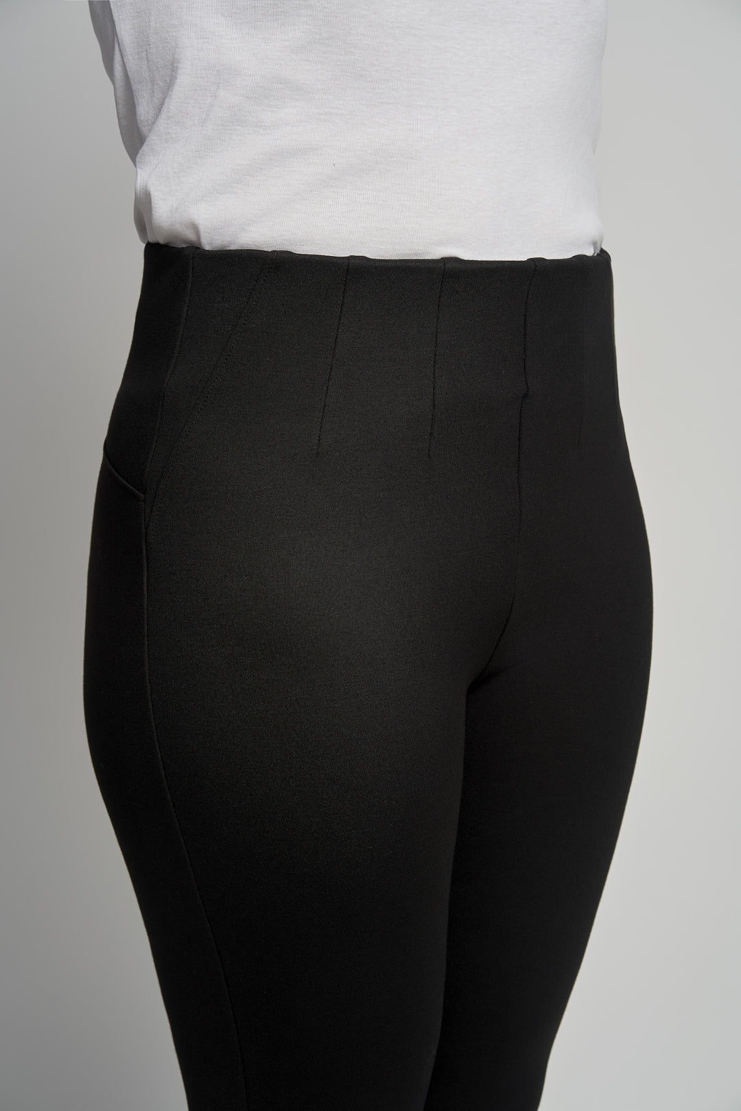 PINNS Signature Sculpt Leggings 767L | Black