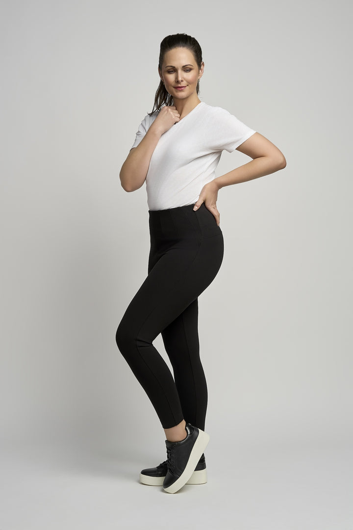 PINNS Signature Sculpt Leggings 767L | Black