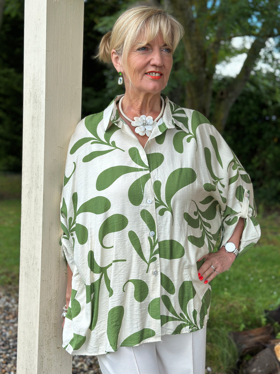 Abstract Leaf Motif Shirt | Khaki