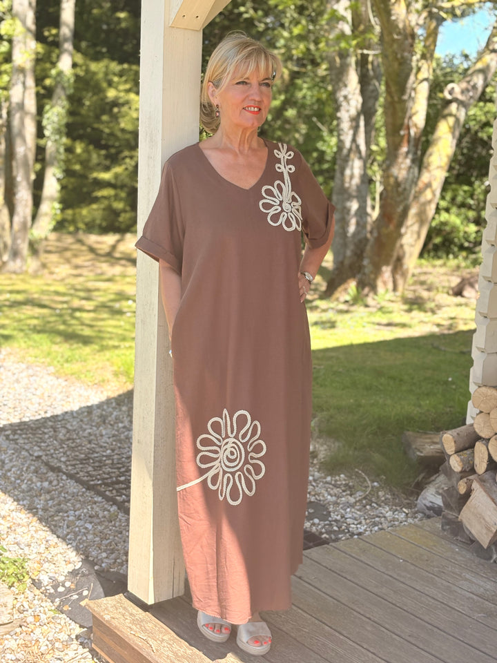 Embroidered Flower Print Tunic Dress | Chocolate