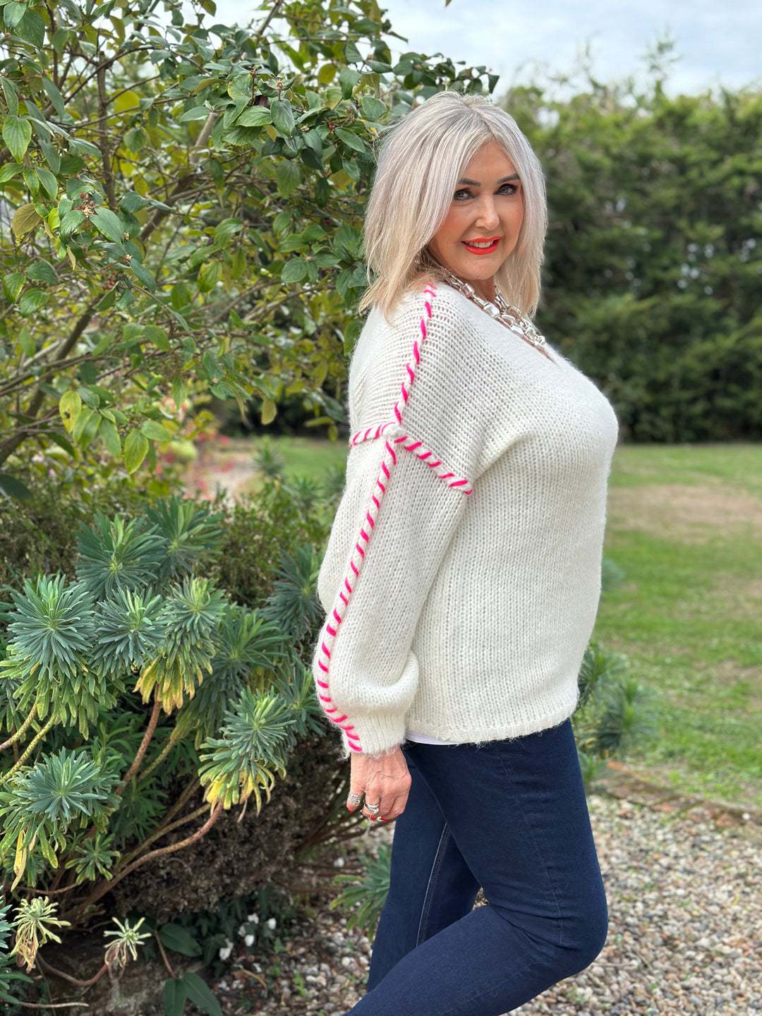 Contrast Stitch V-Neck Jumper  | Neon Pink