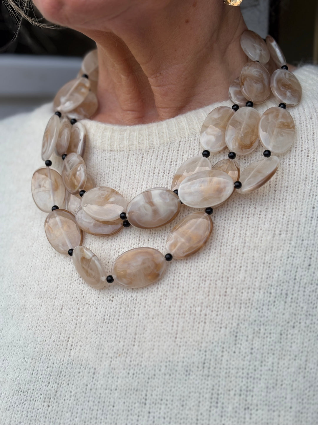 Short Layered Resin Pebble Necklace | Cream & Black