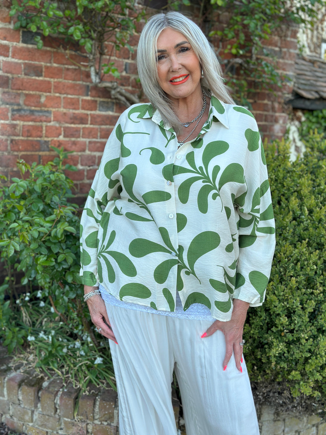Abstract Leaf Motif Shirt | Khaki