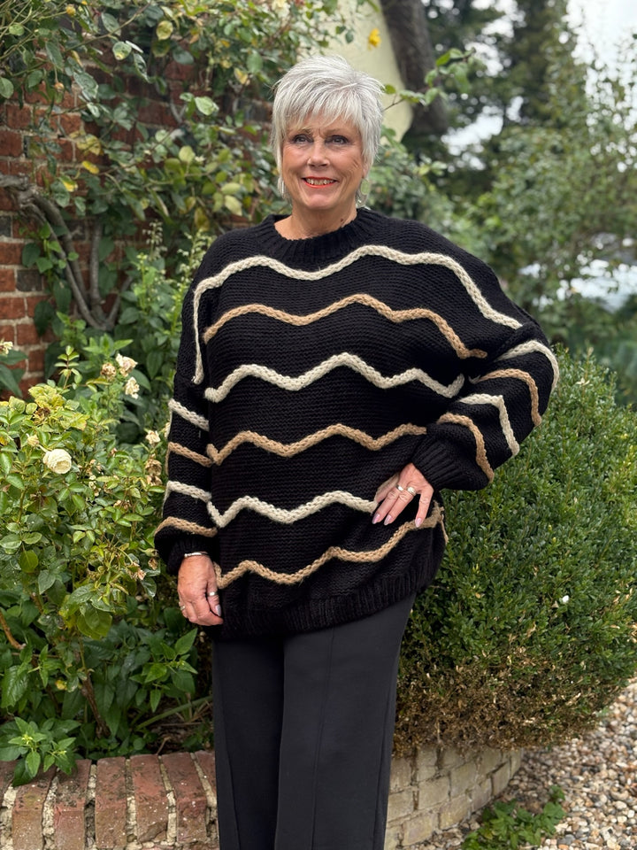 Chunky Knit Wave Jumper | Black