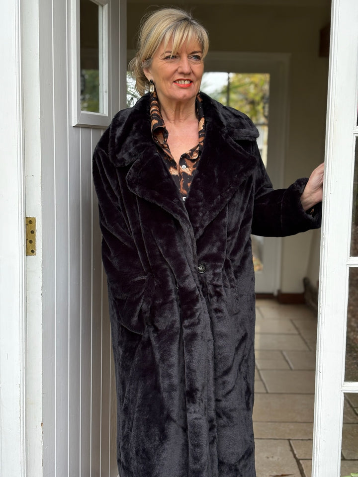 Longline Plush Faux Fur Coat | Black