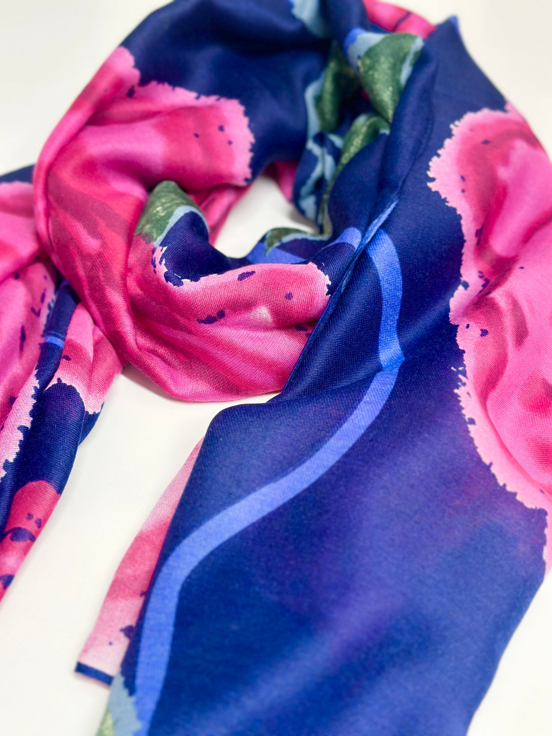 Roses Scarf | Navy