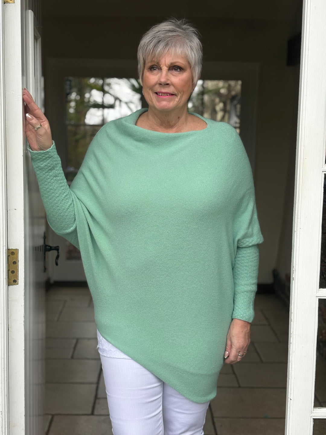 Batwing Asymmetrical Hem Jumper | Mint