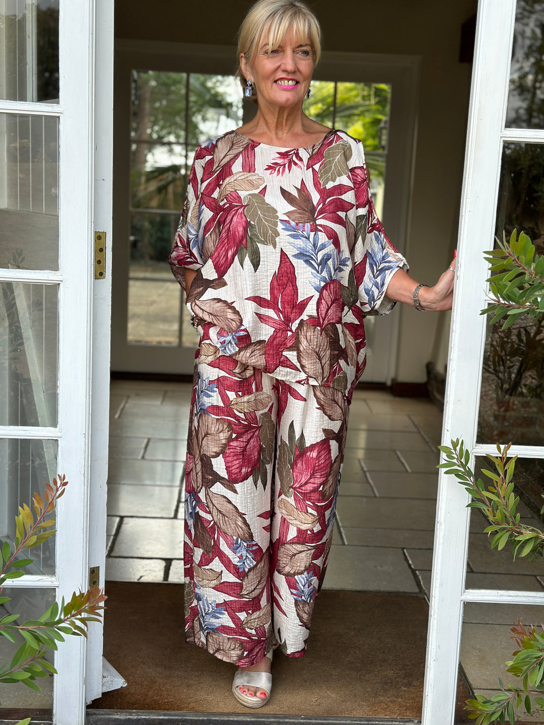 Leaf Print Cold-Shoulder Set | Burgundy