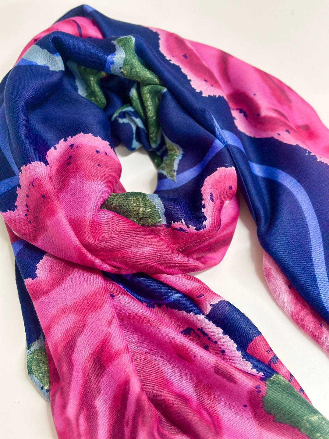 Roses Scarf | Navy
