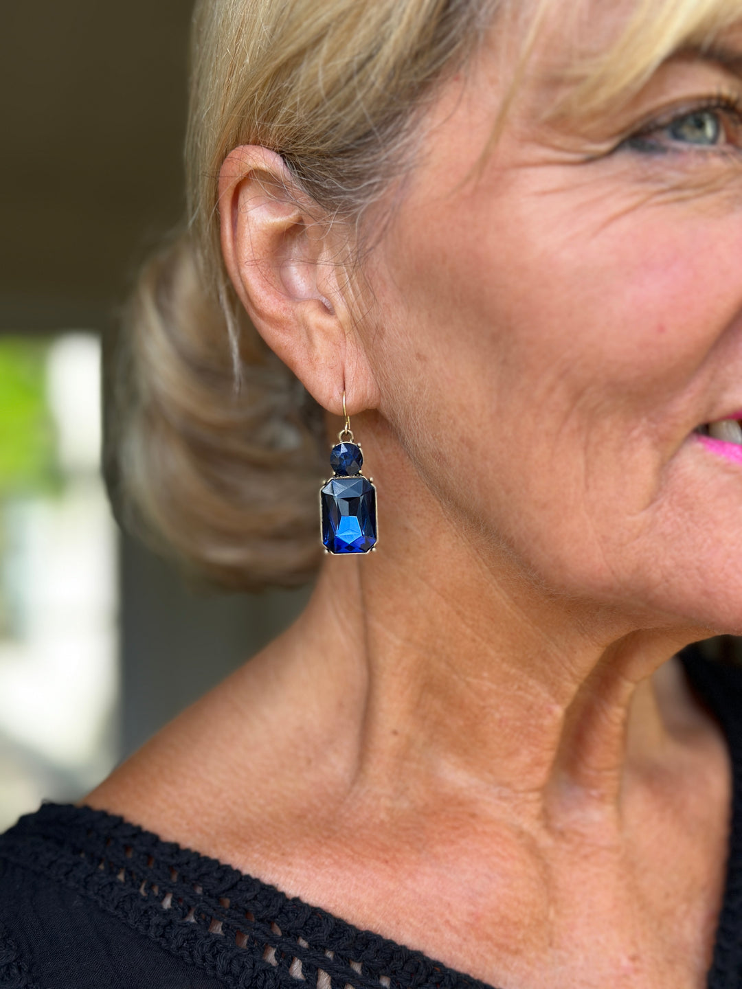 Hook Twin Gem Earrings | Navy