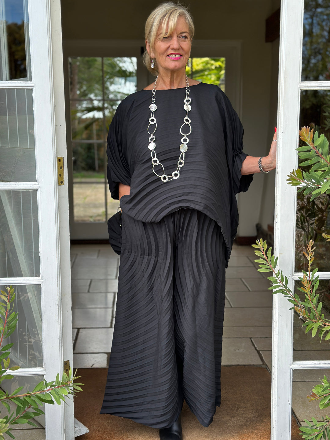 Curved Pleat Trousers - Malissa J | Black