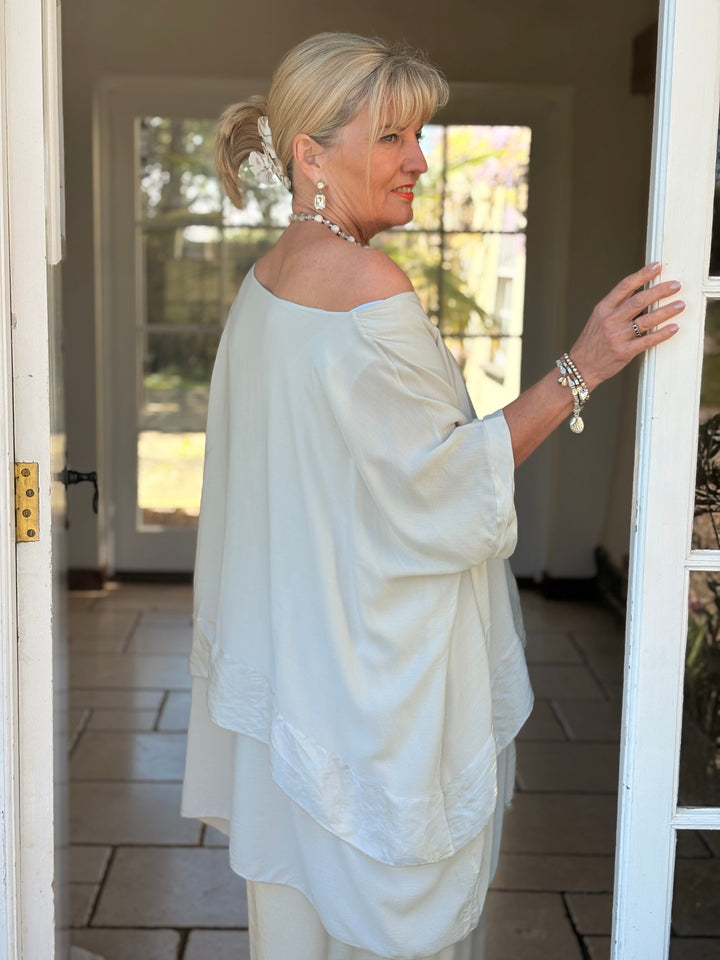 Double Hem Soft Feel Blouse | Beige