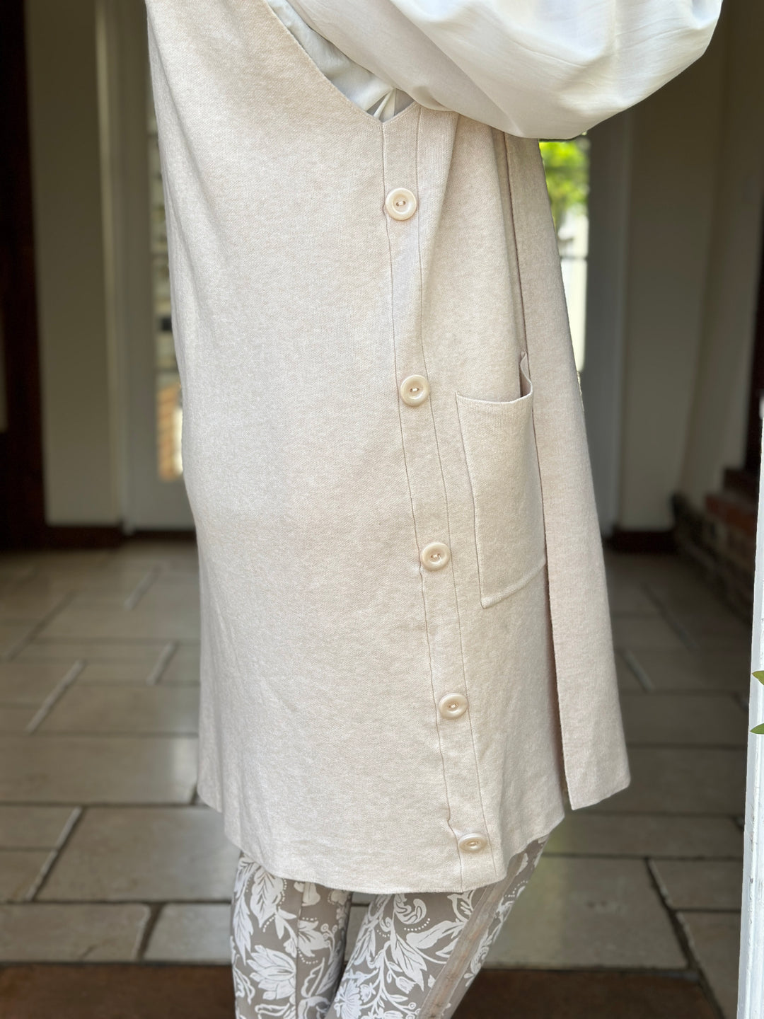 Button Pocket Gilet | Beige