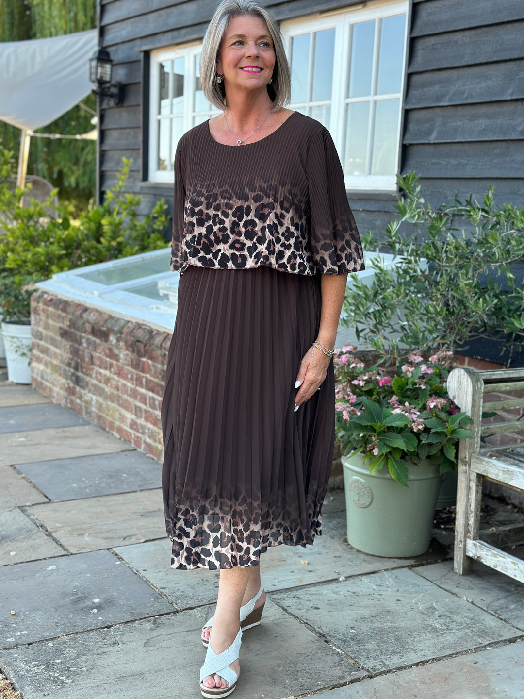 Leopard Border Pleated Dress | Chocolate Brown