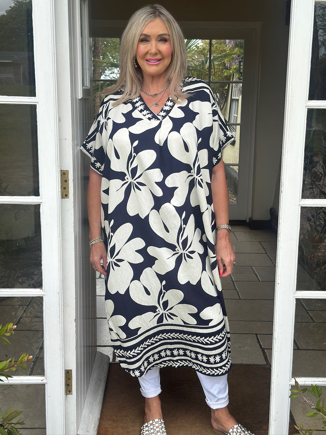 V-Neck Large Flower Tunic Dress | Navy