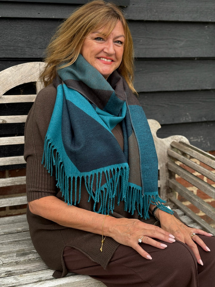 Cashmere Reversible Geo Scarf | Cyan