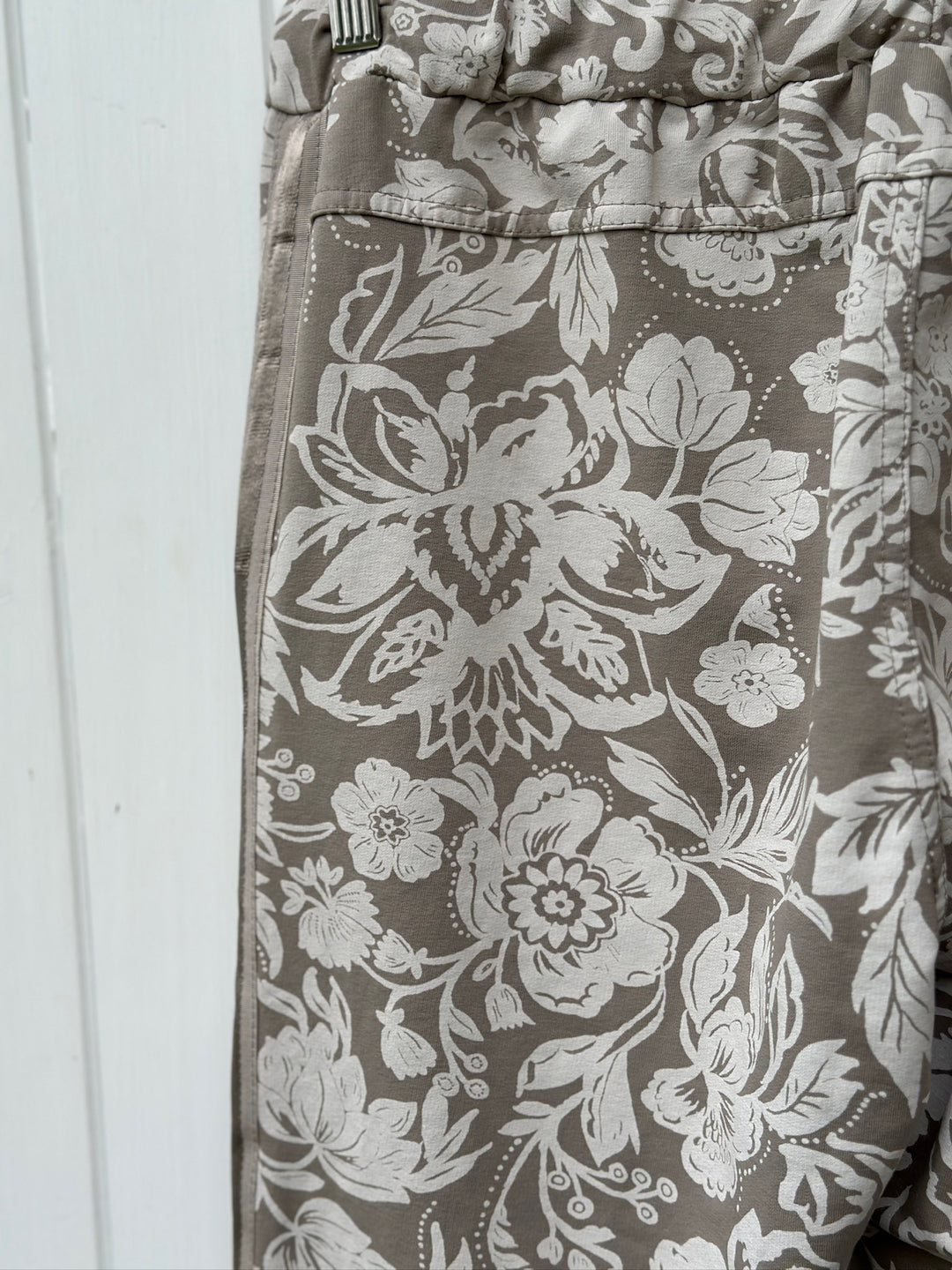 Floral Print Slim Fit Premium Trouser | Taupe