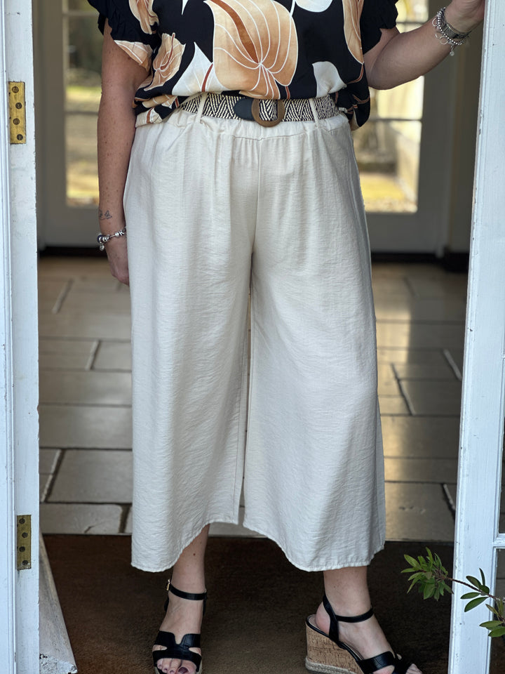 Linen Culottes With Abstract Removable Belt | Cream