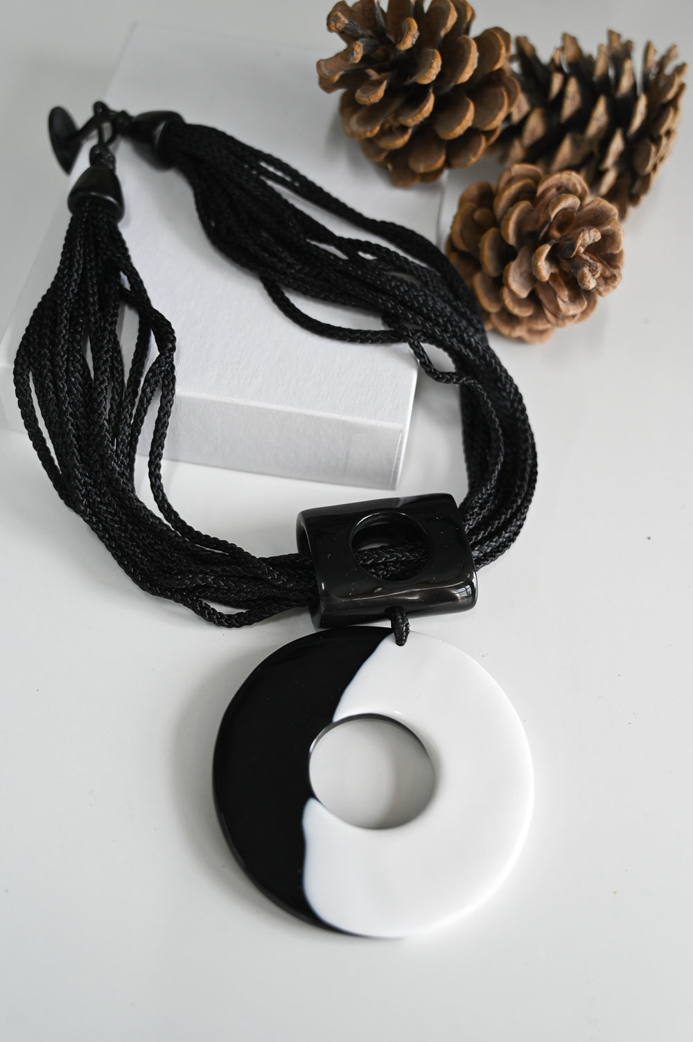 Monochrome Ring Detail Necklace