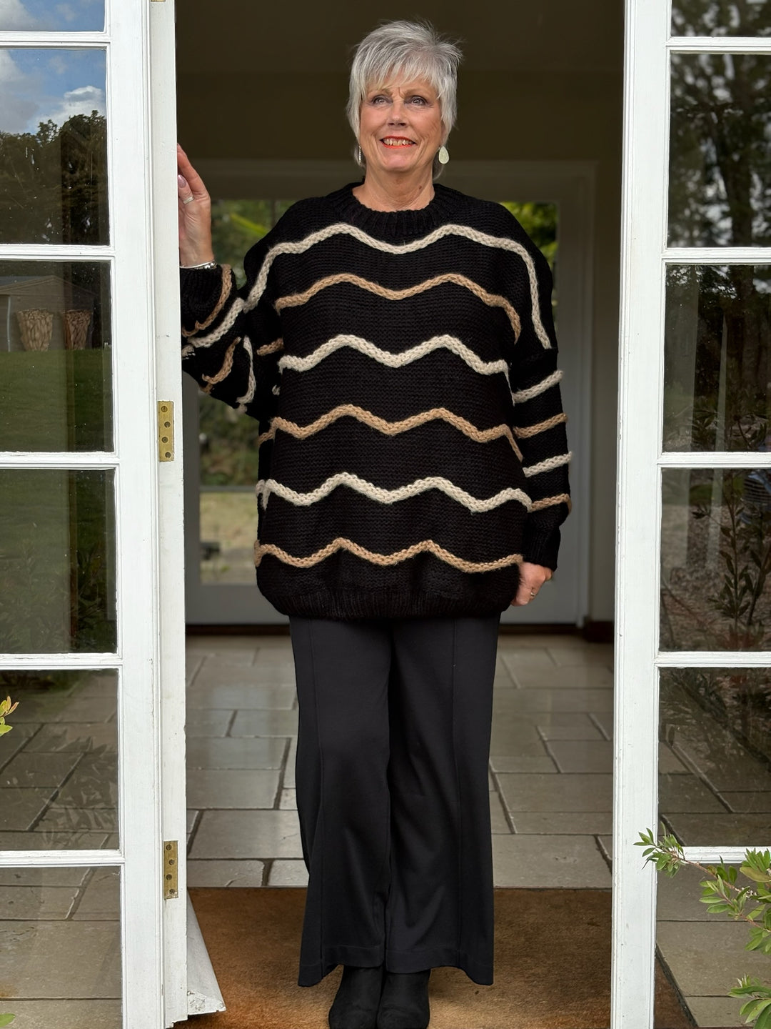 Chunky Knit Wave Jumper | Black