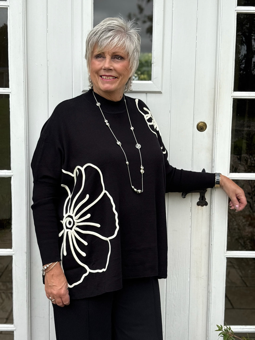 Flower Silhouette Jumper | Black