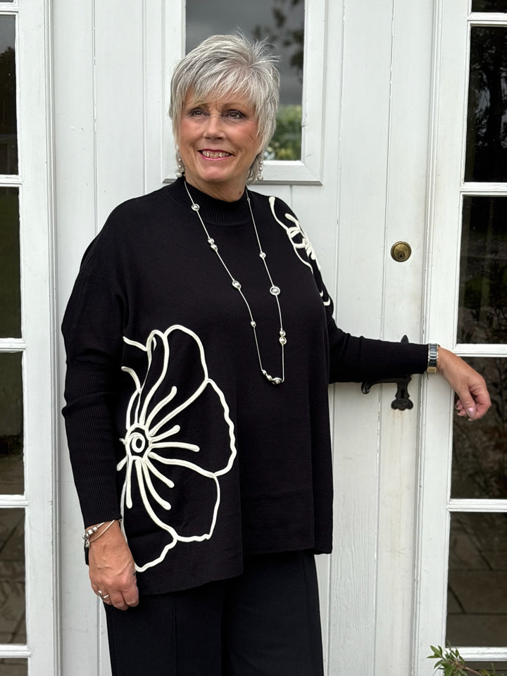 Flower Silhouette Jumper | Black