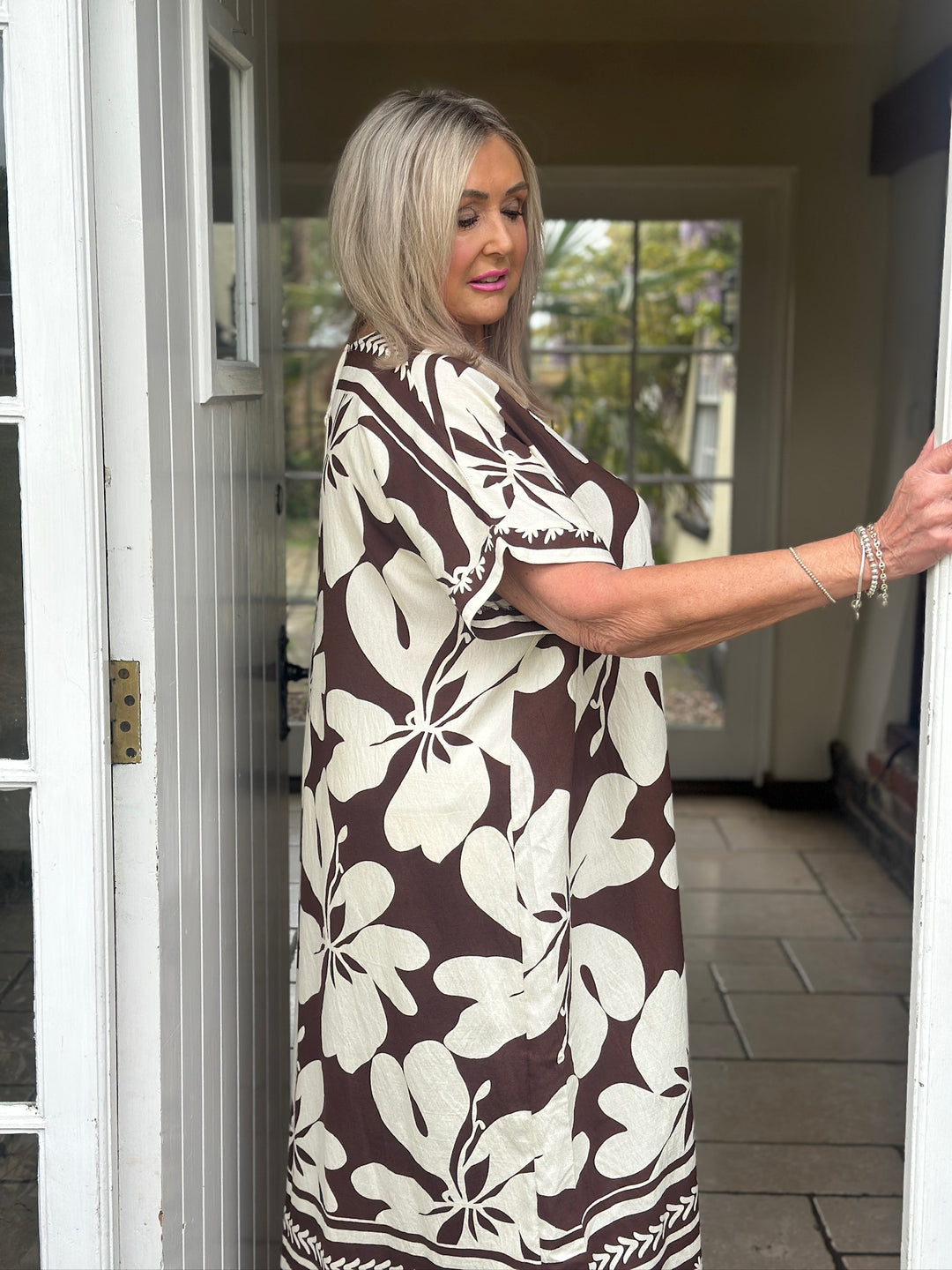 V-Neck Large Flower Tunic Dress | Brown