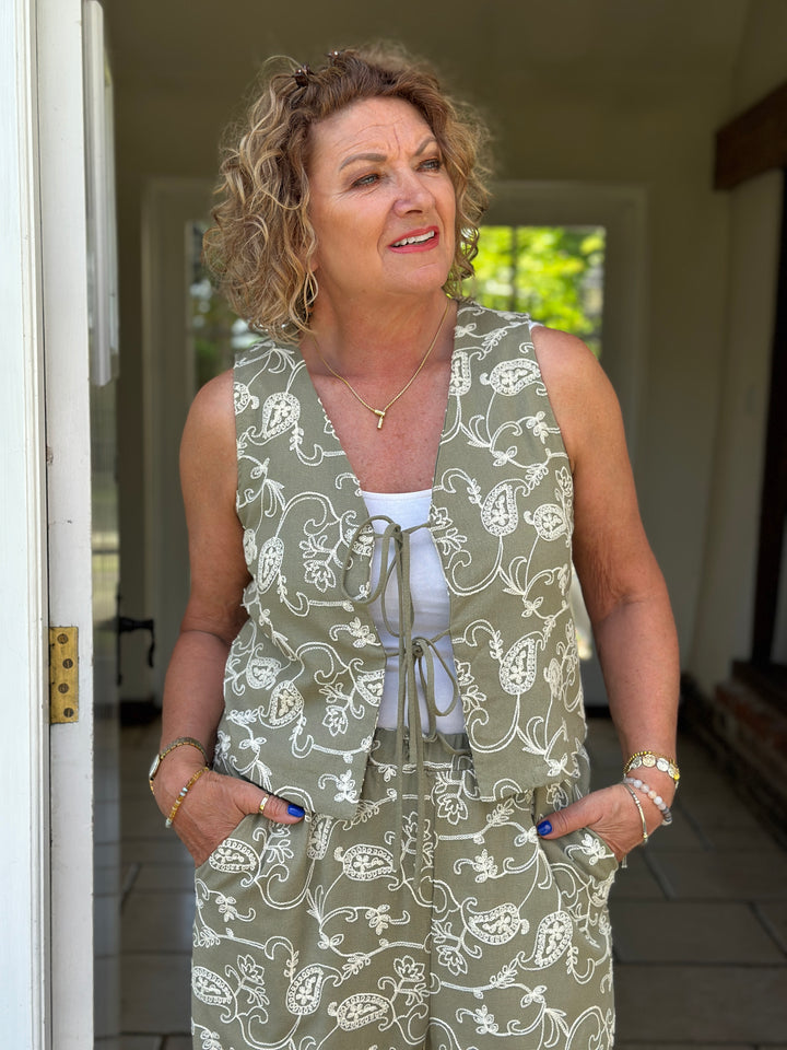 Petite Paisley Print Linen Two Piece | Khaki