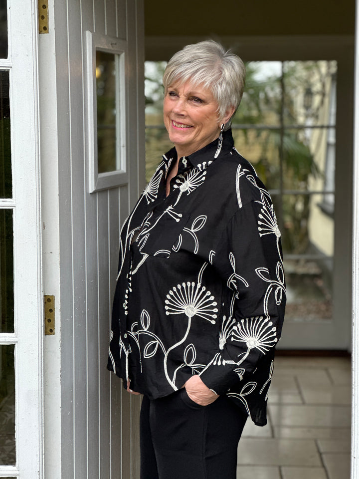 Linen Garden Design Shirt | Black - Mandy's Heaven 