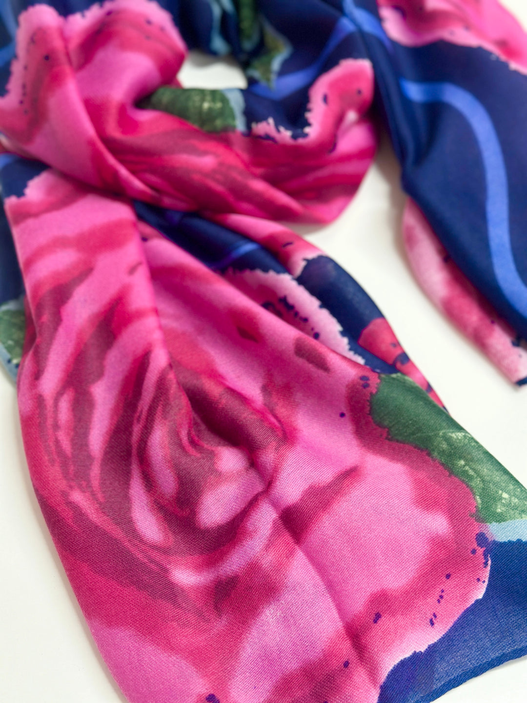 Roses Scarf | Navy