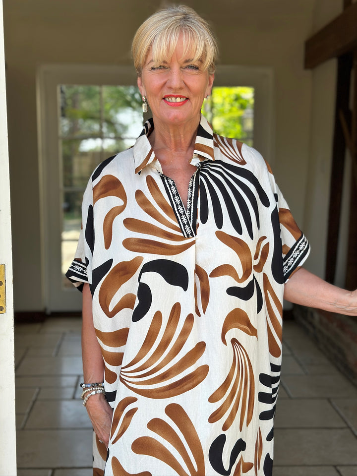 Abstract Palm Print Collared Tunic Dress | Tan