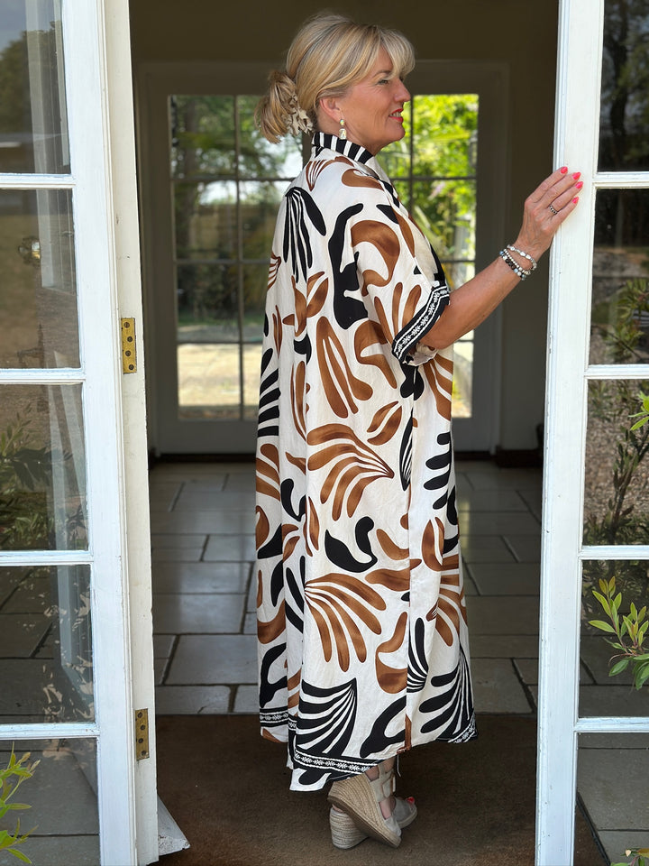 Abstract Palm Print Collared Tunic Dress | Tan