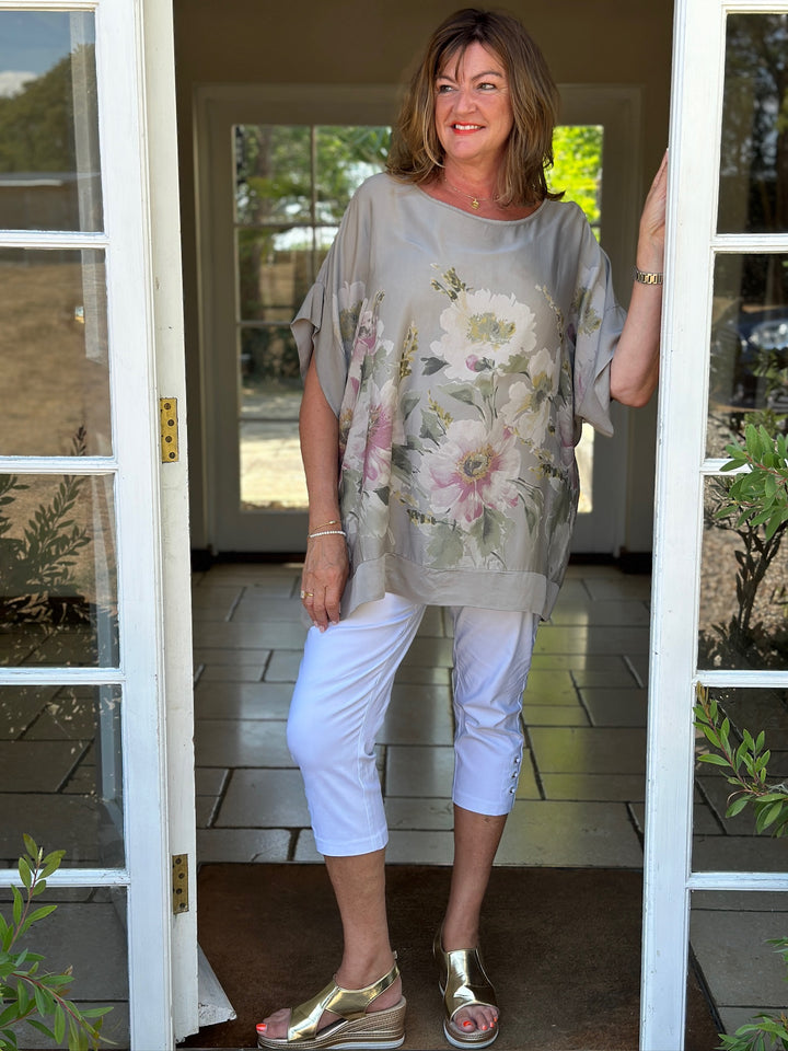 Floral Soft Ovesized Top | Taupe